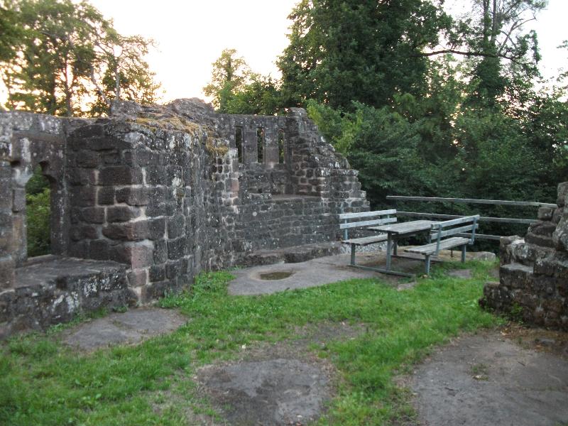 Burgruine Luetzelhardt